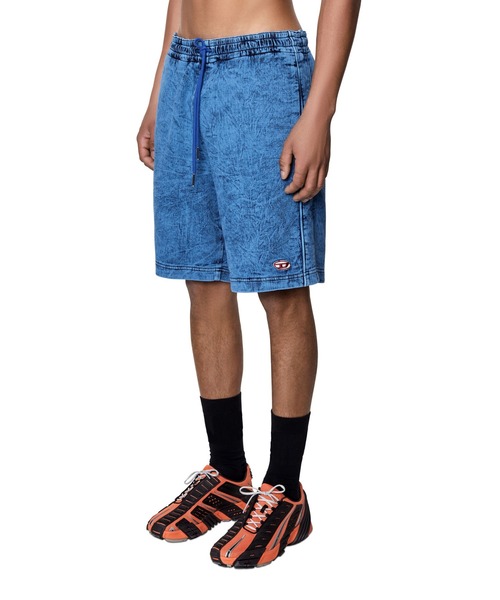 ディーゼル デニム ショートパンツ トラックデニム ショーツ　Dロゴ　現行 ディーゼル デニム ショートパンツ トラックデニム ショーツ D