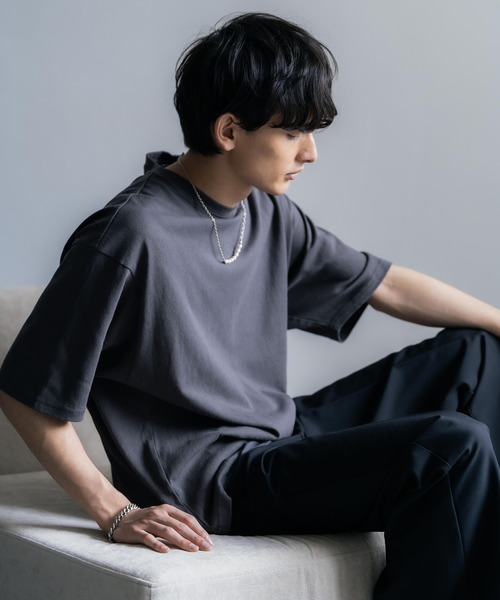 Rocky Monroe(ロッキーモンロー)の「オーバーサイズ USAコットン 無地 クルーネック半袖ビッグTシャツ(Tシャツ/カットソー・メンズ・ホワイト/ライトグレー/ブラック/ベージュ/パープル/ブラウン/ピンク/イエロー/ブルー/グリーン/チャコール・M/L/XL)」の5枚目の写真