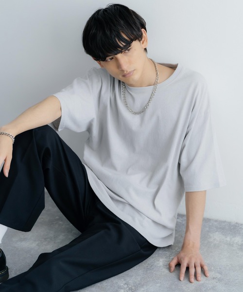 Rocky Monroe(ロッキーモンロー)の「オーバーサイズ USAコットン 無地 クルーネック半袖ビッグTシャツ(Tシャツ/カットソー・メンズ・ホワイト/ライトグレー/ブラック/ベージュ/パープル/ブラウン/ピンク/イエロー/ブルー/グリーン/チャコール・M/L/XL)」の4枚目の写真