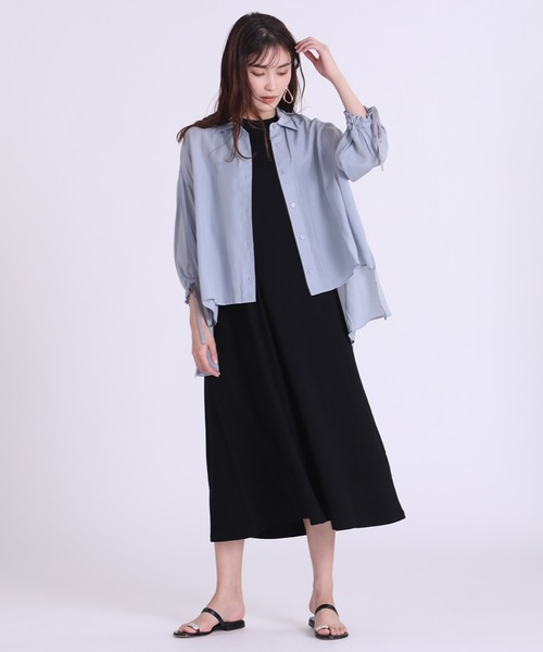 INED CLARO(イネドクラロ)の「テレコノースリーブワンピース(ワンピース・レディース・ブラック/カーキ・フリー)」の12枚目の写真
