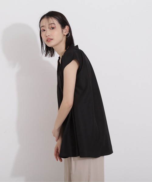 NATURAL BEAUTY BASIC(ナチュラルビューティーベーシック)の「チュニックフレアーブラウス(シャツ/ブラウス・レディース・ブラック/オフホワイト/レッド・SMALL/MEDIUM)」の12枚目の写真