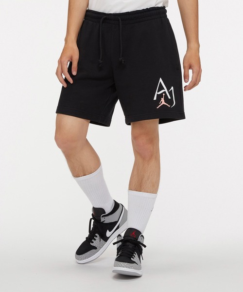 JORDAN BRAND（ジョーダンブランド）の「エア ジョーダン 1 MID SE メンズシューズ / Air Jordan 1 Mid SE Men's Shoes（スニーカー・メンズ・ブラック・26/29/27/30/28.5/25.5/26.5/27.5/25/28/29.5）」の18枚目の写真