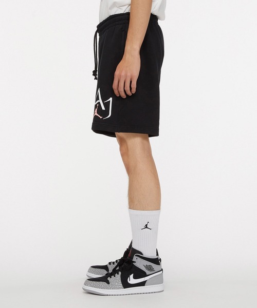 JORDAN BRAND（ジョーダンブランド）の「エア ジョーダン 1 MID SE メンズシューズ / Air Jordan 1 Mid SE Men's Shoes（スニーカー・メンズ・ブラック・26/29/27/30/28.5/25.5/26.5/27.5/25/28/29.5）」の19枚目の写真