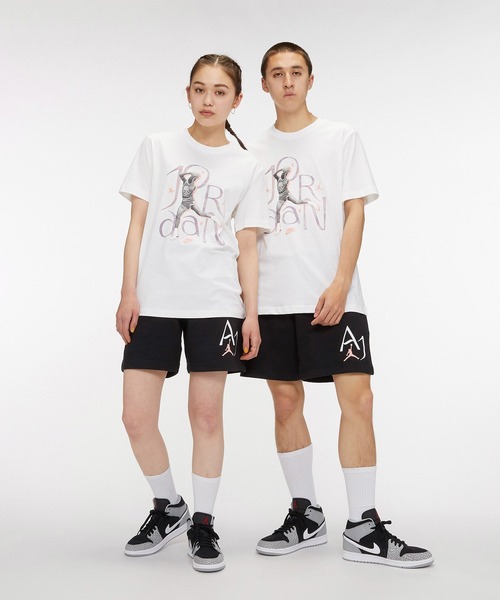 JORDAN BRAND（ジョーダンブランド）の「エア ジョーダン 1 MID SE メンズシューズ / Air Jordan 1 Mid SE Men's Shoes（スニーカー・メンズ・ブラック・26/29/27/30/28.5/25.5/26.5/27.5/25/28/29.5）」の9枚目の写真