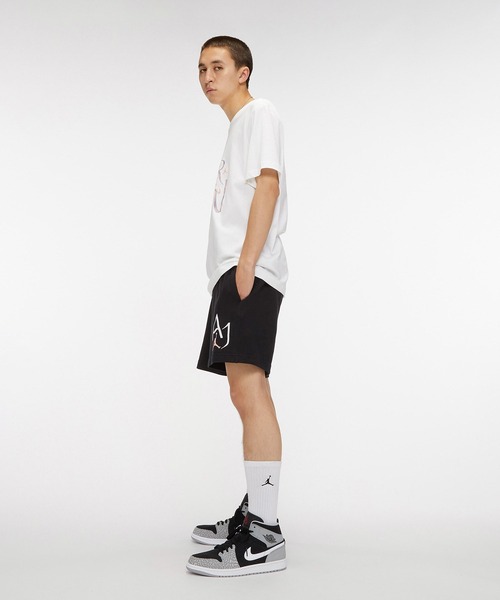 JORDAN BRAND（ジョーダンブランド）の「エア ジョーダン 1 MID SE メンズシューズ / Air Jordan 1 Mid SE Men's Shoes（スニーカー・メンズ・ブラック・26/29/27/30/28.5/25.5/26.5/27.5/25/28/29.5）」の12枚目の写真