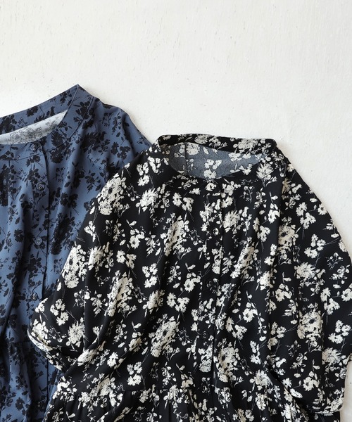 antiqua（アンティカ）の「花柄ティアードワンピース（ワンピース・レディース・ブラック/ネイビー・FREE）」の5枚目の写真