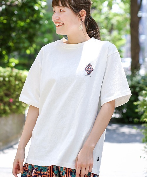 POWER TO THE PEOPLE(パワートゥーザピープル)の「【ユニセックス】moving オルテガプリントTシャツ(Tシャツ/カットソー・メンズ・ホワイト/ブラック・LARGE/MEDIUM)」の6枚目の写真