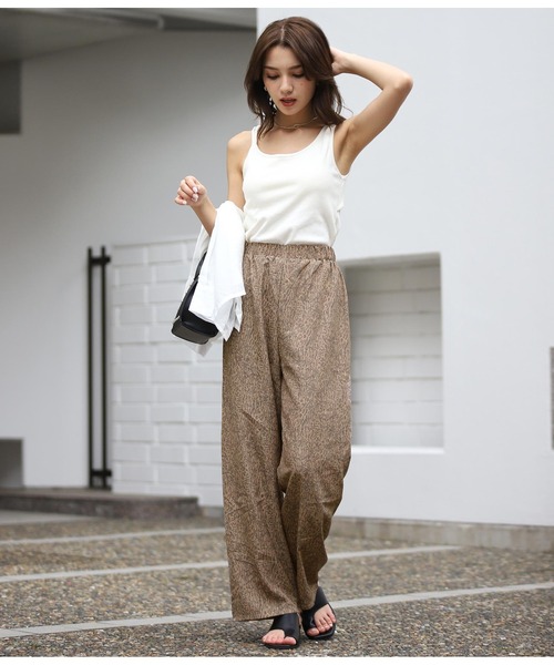 ANAP（アナップ）の「アニマルニュアンス柄ワイドパンツ（その他パンツ・レディース・ブラウン/ライトベージュ・FREE）」の3枚目の写真