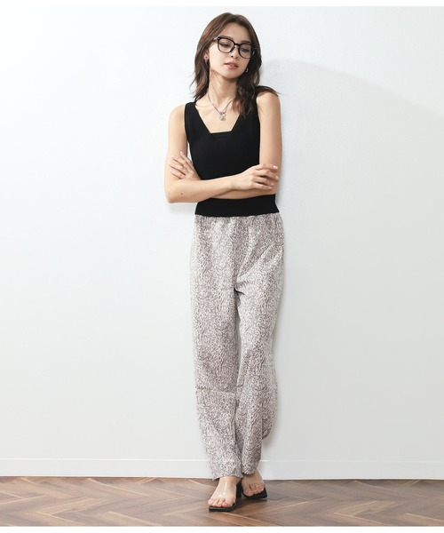 ANAP（アナップ）の「アニマルニュアンス柄ワイドパンツ（その他パンツ・レディース・ブラウン/ライトベージュ・FREE）」の4枚目の写真