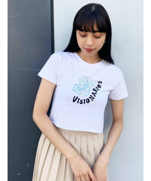 EMODA(エモダ)の「ショートボックスロゴTシャツ(Tシャツ/カットソー・レディース・ブラック/ホワイト/ブルー/ブラウン・FREE)」の13枚目の写真
