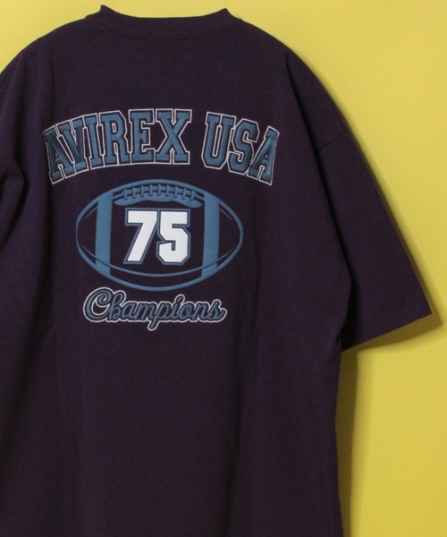 AVIREX（アヴィレックス）の「【WEB&DEPOT限定】フットボール アンド バーシティ ロゴ Tシャツ / FOOTBALL & VARSITY LOGO T-SHIRT / アヴィレックス / AVIREX（Tシャツ/カットソー・メンズ・ホワイト/ブラック/パープル/イエロー/ブルーグレー・MEDIUM/LARGE/X-LARGE/XX-LARGE）」の5枚目の写真