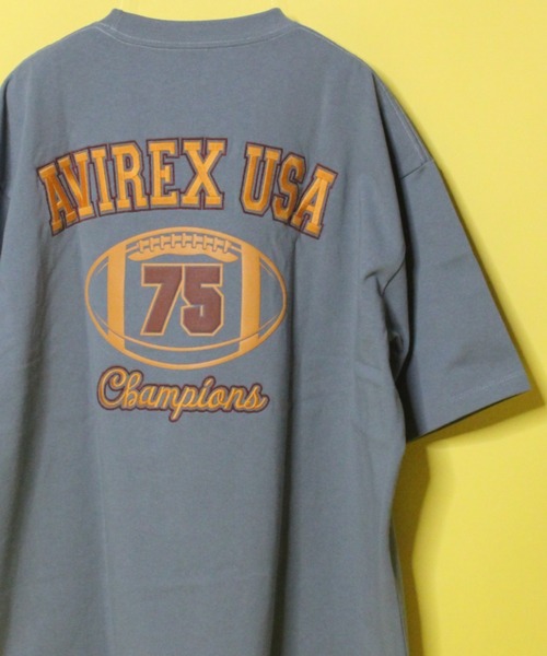 AVIREX（アヴィレックス）の「【WEB&DEPOT限定】フットボール アンド バーシティ ロゴ Tシャツ / FOOTBALL & VARSITY LOGO T-SHIRT / アヴィレックス / AVIREX（Tシャツ/カットソー・メンズ・ホワイト/ブラック/パープル/イエロー/ブルーグレー・MEDIUM/LARGE/X-LARGE/XX-LARGE）」の4枚目の写真