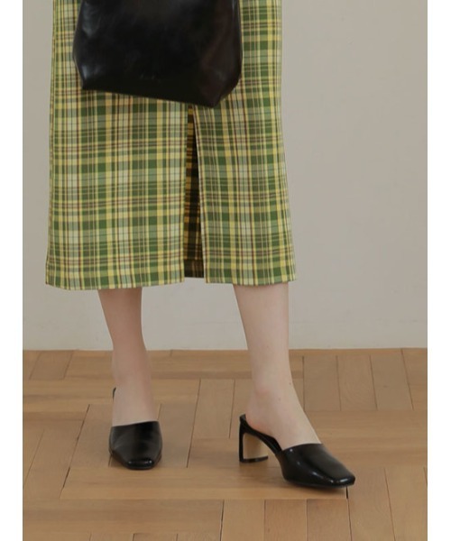 AMAIL(アマイル)の「Standard funny pumps(パンプス・レディース・イエロー/ブラック・L/M/S)」の8枚目の写真