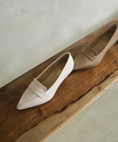 SESTO(セスト)の「ミドルヒールポインテッドトゥローファーパンプス(パンプス・レディース・ブラック/ベージュ/アイボリー・22.5cm/23.5cm/24.5cm/23.0cm/24.0cm/25.0cm)」の6枚目の写真