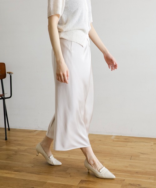 SESTO(セスト)の「ミドルヒールポインテッドトゥローファーパンプス(パンプス・レディース・ブラック/ベージュ/アイボリー・22.5cm/23.5cm/24.5cm/23.0cm/24.0cm/25.0cm)」の16枚目の写真