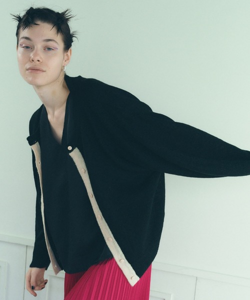 manana suerte（マニャーナスエルテ）の「モヘアバイカラーカーディガン（カーディガン/ボレロ・レディース・ブラック/パープル/グレー/ピンク・FREE）」の16枚目の写真