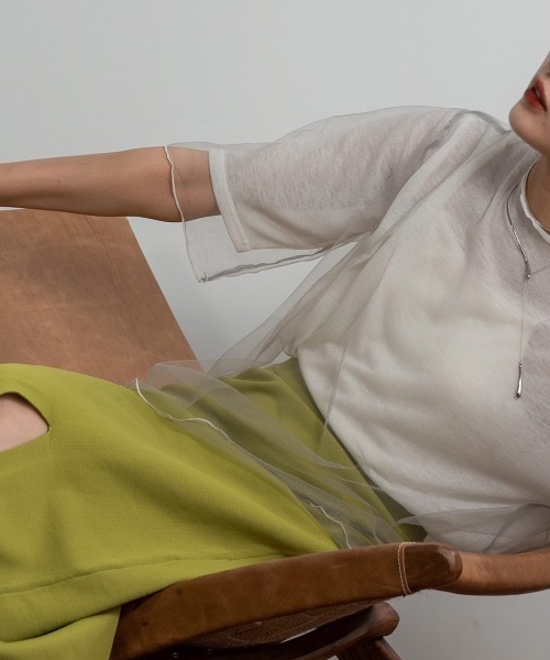 Amiur（エミレ）の「tulle docking soft touch tops（Tシャツ/カットソー・レディース・アイボリー/ベージュ/グレー・FREE）」の13枚目の写真