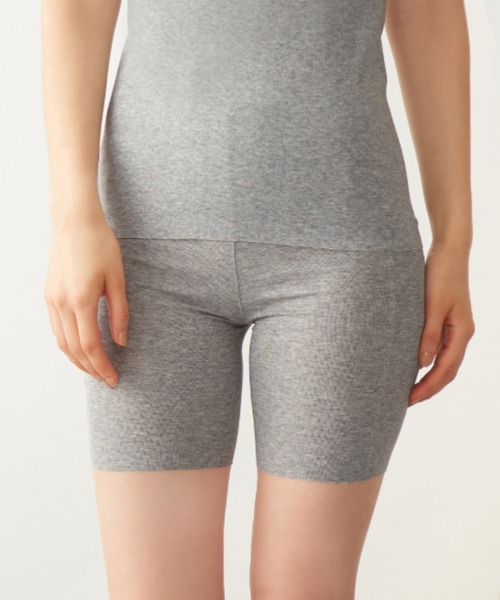 GUNZE（グンゼ）の「KIREILABO/キレイラボ 縫い目がなくてチクチクしにくい 3分丈ボトム オーガニックコットン（インナーウェア/肌着・レディース・杢グレー/ホワイト系その他/ブラック/ピンク・X-LARGE/LARGE/MEDIUM）」の3枚目の写真