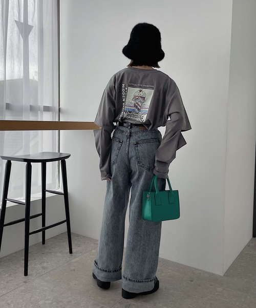 PAGEBOY(ページボーイ)の「バックモチーフロンT(Tシャツ/カットソー・レディース・チャコールグレー/オフホワイト・FREE)」の9枚目の写真