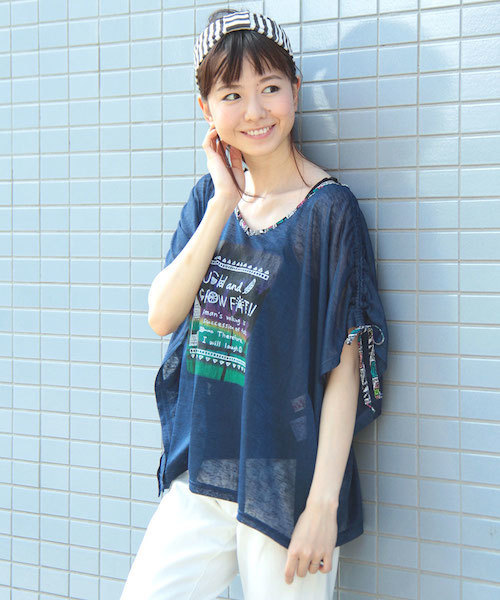 チチカカ（チチカカ）の「サンセットクリアーポンチョ　　　　　　　　　　　（Tシャツ/カットソー・レディース・ホワイト/レッド/ネイビー・FREE）」の3枚目の写真