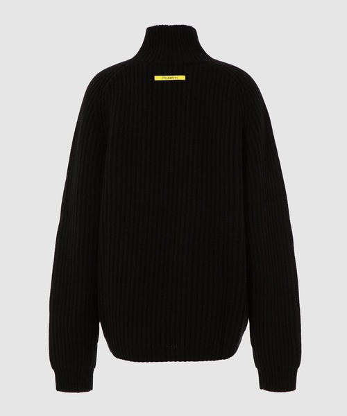 JW Anderson（ジェイダブリューアンダーソン）の「ニット（ニット