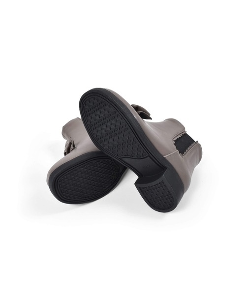 BeBe（ベベ）の「BeBe/合皮リボンブーツ(16~21cm)（ブーツ・キッズ・グレー/ブラウン・18/19/20/21/16/17）」の11枚目の写真