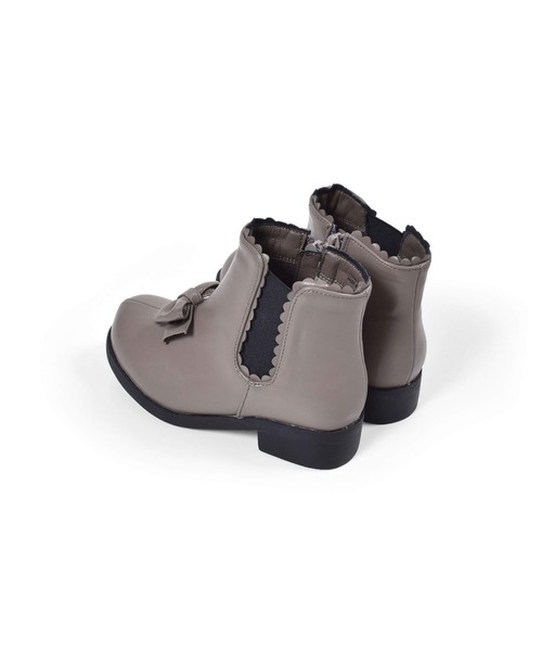 BeBe（ベベ）の「BeBe/合皮リボンブーツ(16~21cm)（ブーツ・キッズ・グレー/ブラウン・18/19/20/21/16/17）」の3枚目の写真
