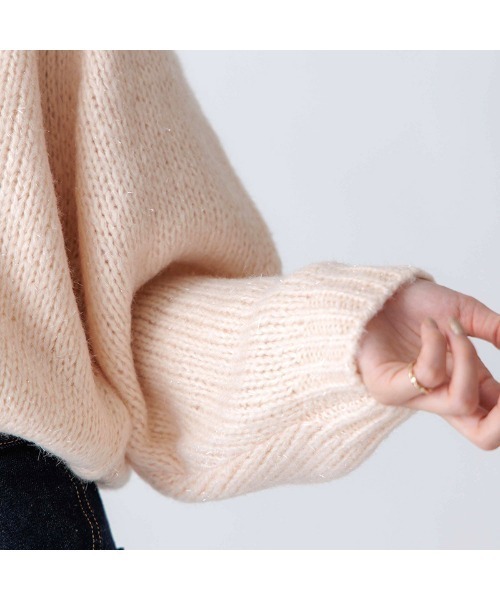 flower(フラワー)の「オーロラニットトップ2(ニット/セーター・レディース・アイボリー/ピンク/パープル・FREE)」の7枚目の写真