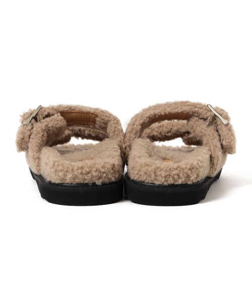 CAMINANDO（カミナンド）の「CAMINANDO / 2ストラップ ボアサンダル（サンダル・レディース・グレイッシュベージュ/チャコールグレー・6/7/8/9）」の6枚目の写真