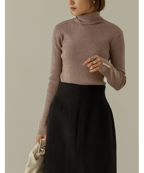 [WINTERCOLLECTION]袖パール付きリブニットタートルネックトップス