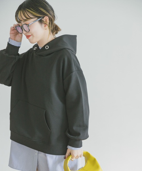 ITEMS URBANRESEARCH（アイテムズ アーバンリサーチ）の「ライトダンボールパーカー（パーカー・レディース・グレー系その他/ブラック/ブラウン/ブルー・FREE）」の22枚目の写真