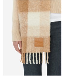 MAISON KITSUNÉ メゾンキツネ チェック柄マフラー Maison Kitsune（メゾンキツネ）の「CHECK FRINGED SCARF