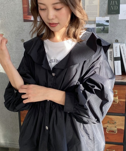 moment+（モーメントプラス）の「シアーナイロンワッシャーフリルマウンテンパーカー（マウンテンパーカー・レディース・ブラック/カーキ/オフホワイト・M）」の20枚目の写真