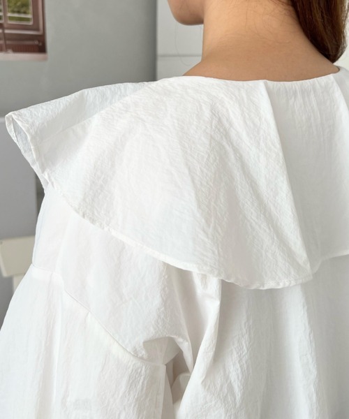 moment+（モーメントプラス）の「シアーナイロンワッシャーフリルマウンテンパーカー（マウンテンパーカー・レディース・ブラック/カーキ/オフホワイト・M）」の15枚目の写真