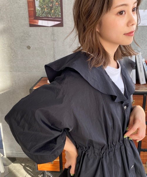 moment+（モーメントプラス）の「シアーナイロンワッシャーフリルマウンテンパーカー（マウンテンパーカー・レディース・ブラック/カーキ/オフホワイト・M）」の18枚目の写真