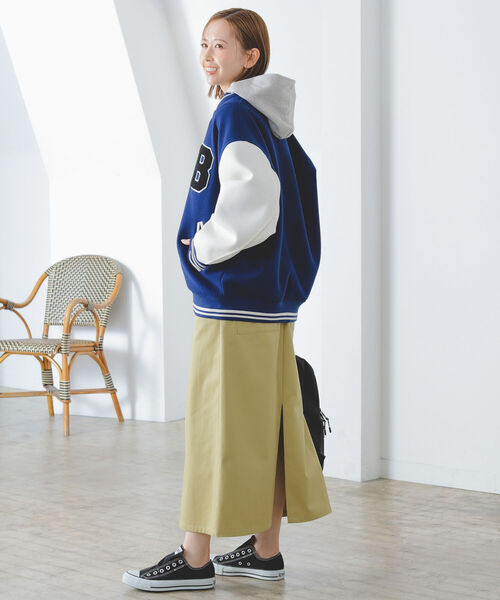 B:MING by BEAMS（ビーミングバイビームス）の「B:MING by BEAMS / ロゴ スタジャン（スタジャン・レディース・ブルー/グリーン・SMALL/MEDIUM）」の7枚目の写真