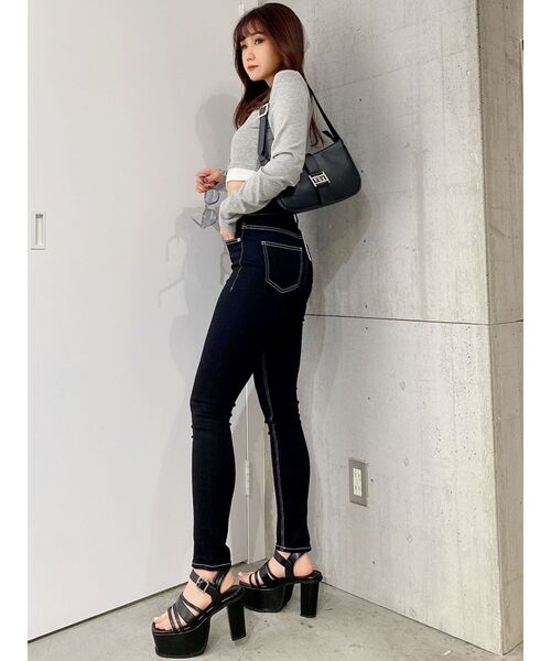 GYDA（ジェイダ）の「ドッキングレイヤードカットトップス（Tシャツ/カットソー・レディース・ブラック/グレー・FREE）」の16枚目の写真