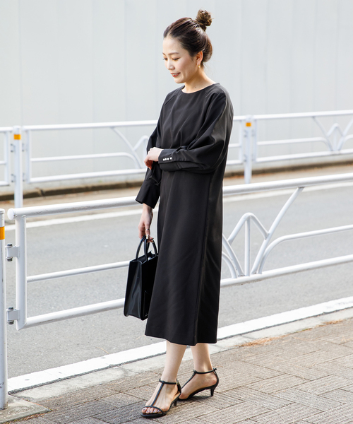 B.C STOCK（ベーセーストック）の「ダブルクロスボリュームスリーブワンピース（ワンピース・レディース・ブラック/ベージュ・FREE）」の5枚目の写真