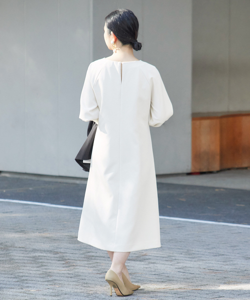 B.C STOCK（ベーセーストック）の「ダブルクロスボリュームスリーブワンピース（ワンピース・レディース・ブラック/ベージュ・FREE）」の12枚目の写真