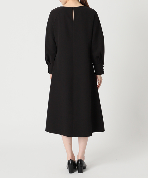 B.C STOCK（ベーセーストック）の「ダブルクロスボリュームスリーブワンピース（ワンピース・レディース・ブラック/ベージュ・FREE）」の18枚目の写真