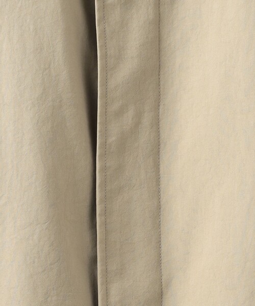 green label relaxing(グリーンレーベルリラクシング)の「ナイロンオックス ラグラン ステンカラーコート -撥水-(ステンカラーコート・メンズ・ベージュ/ネイビー/ケリー/ロイヤルブルー・XL/XS/S/M/L)」の19枚目の写真