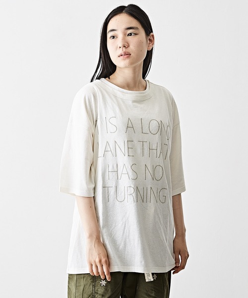 TOBILA（トビラ）の「綿麻天竺バックツイストクルーネックTシャツ（Tシャツ/カットソー・レディース・スミクロ/ピンク/ホワイト/ブラウン・M）」の2枚目の写真