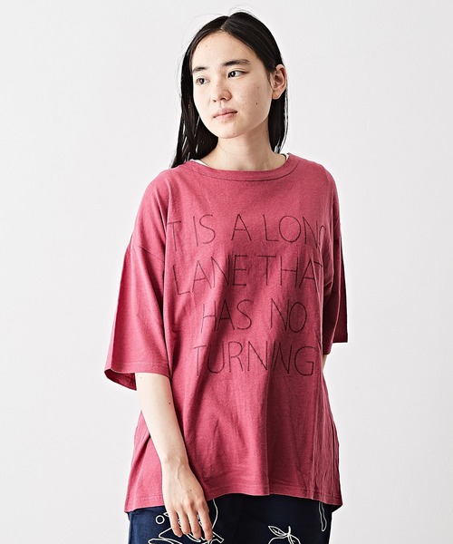 TOBILA（トビラ）の「綿麻天竺バックツイストクルーネックTシャツ（Tシャツ/カットソー・レディース・スミクロ/ピンク/ホワイト/ブラウン・M）」の4枚目の写真