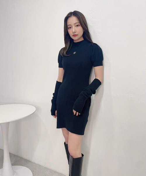 ANDGEEBEE（アンジービー）の「アームカバーミニニットワンピ（ワンピース・レディース・ブラック/アイボリー・MEDIUM）」の14枚目の写真