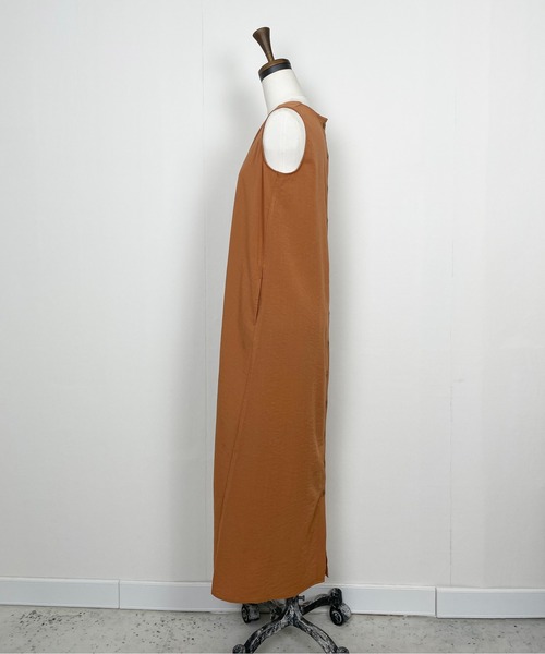 StyleSea（スタイルシー）の「Vネックデザインワンピース（ワンピース・レディース・アイボリー/ライトベージュ/オレンジ/ブラック・MEDIUM）」の9枚目の写真