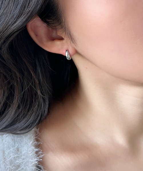 iso（イソ）の「【ステンレス】ミニドロップピアス（ピアス（両耳用）・レディース・シルバー/ゴールド・FREE）」の19枚目の写真