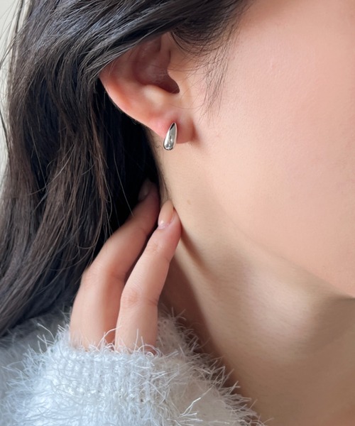 iso（イソ）の「【ステンレス】ミニドロップピアス（ピアス（両耳用）・レディース・シルバー/ゴールド・FREE）」の18枚目の写真