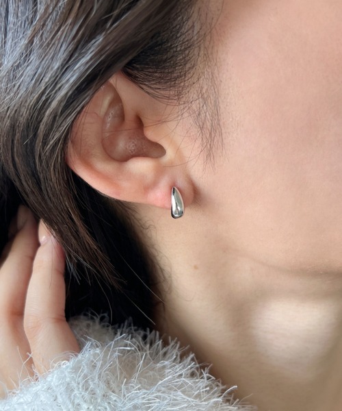 iso（イソ）の「【ステンレス】ミニドロップピアス（ピアス（両耳用）・レディース・シルバー/ゴールド・FREE）」の17枚目の写真