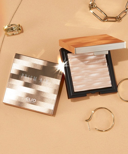 CLIO（クリオ）の「クリオ　プリズム エアー ハイライター（ハイライト/シェーディング・レディース・フェアリーピンク/ゴールドシアー・FREE）」の2枚目の写真