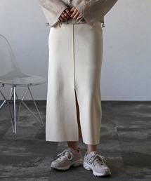 フロントスリットIラインスカート